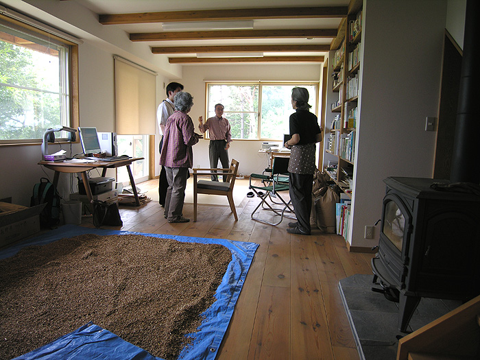 �̊ԂɍL����ꂽ����