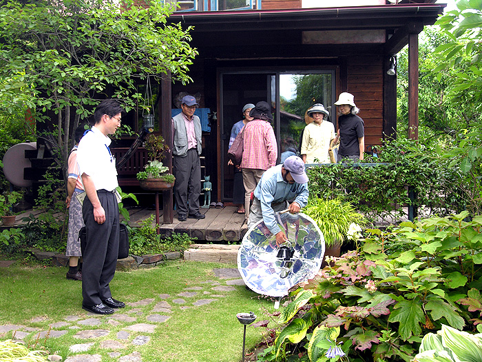 �V�C�̂悢���́A�\�[���[�N�b�J�[�ł����𕦂��Ă���